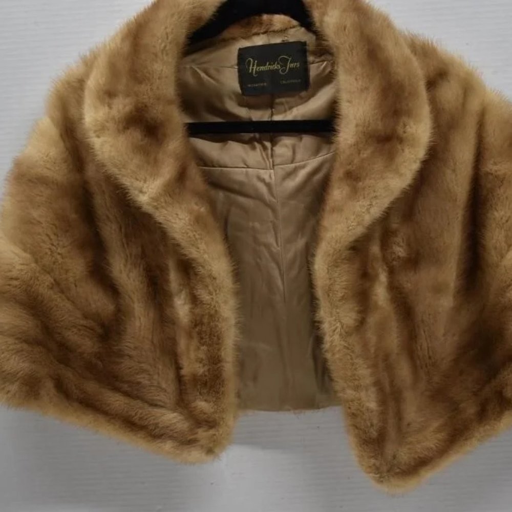 Vintage 60’s Natural Mink Fur Genuine Stole Shawl Cape Wrap Size Small/Medium